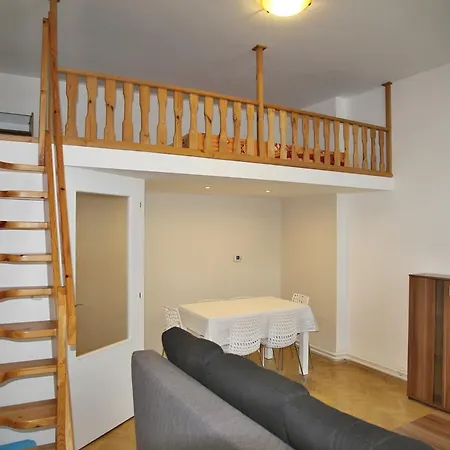 아파트 Apartman Raisova 1182 *